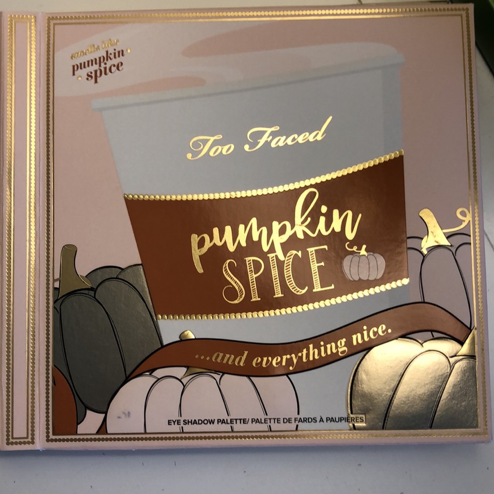 Too faced pumpkin spice eye shadow palette
